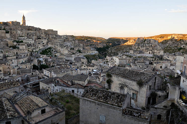 Ανακαλύπτοντας τη Νότια Ιταλία με αμάξι… ή αλλιώς una faccia una razza